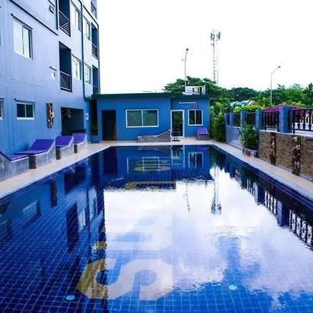Trio Gems Condo Near Beach And Food Market Haat Jomtien Eksteriør bilde